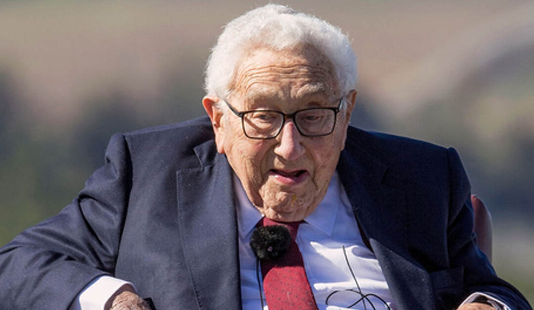 Opfer eines Telefonstreichs – Henry Kissinger gesteht, wer hinter der Explosion der Nord-Stream-Pipeline steckt!